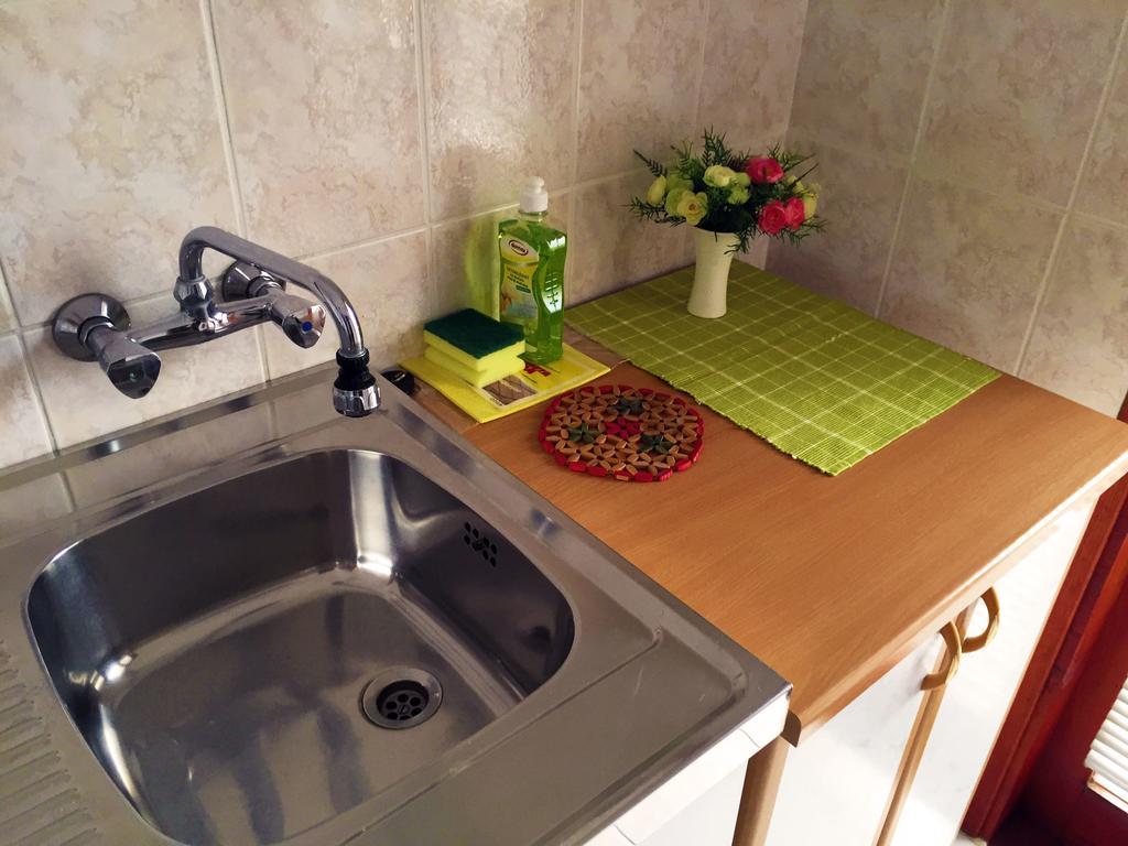 Apartments Pavic Бетина Екстериор снимка